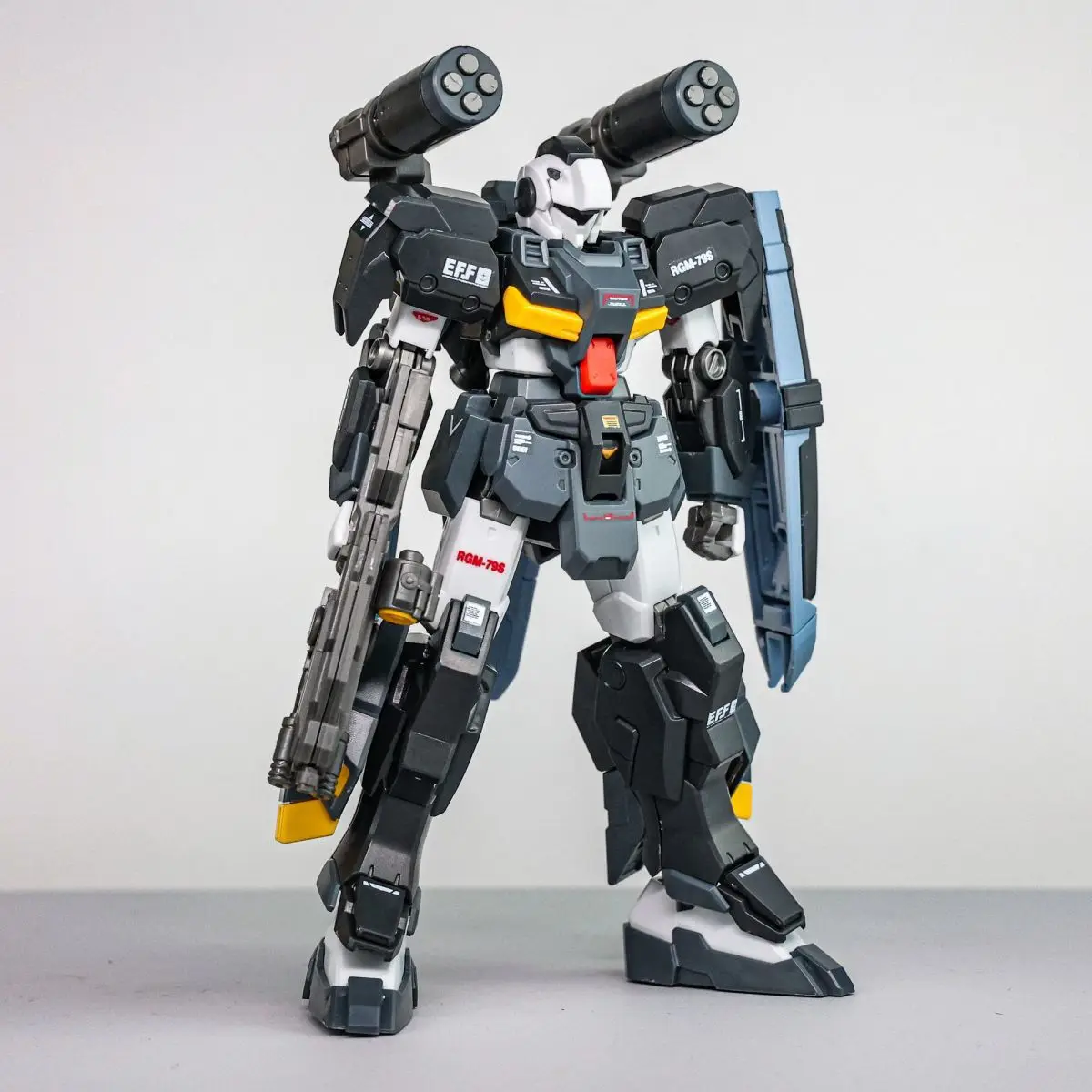ZHANMO Model HG 1/144 G-Line Rx-81st Black Standard Armor