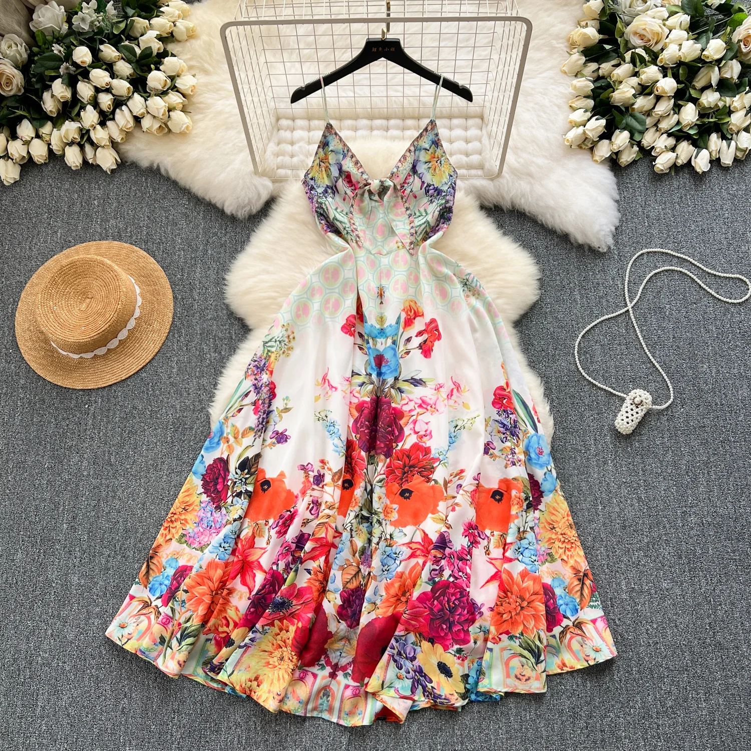 

Женское платье-комбинация с открытой спиной, с высокой талией