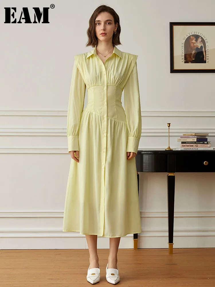 

[EAM] Women Yellow Pleated Elegant Long Shaped Dress New Lapel Long Sleeve Loose Fit Fashion Tide Spring Autumn 2024 1DF8917