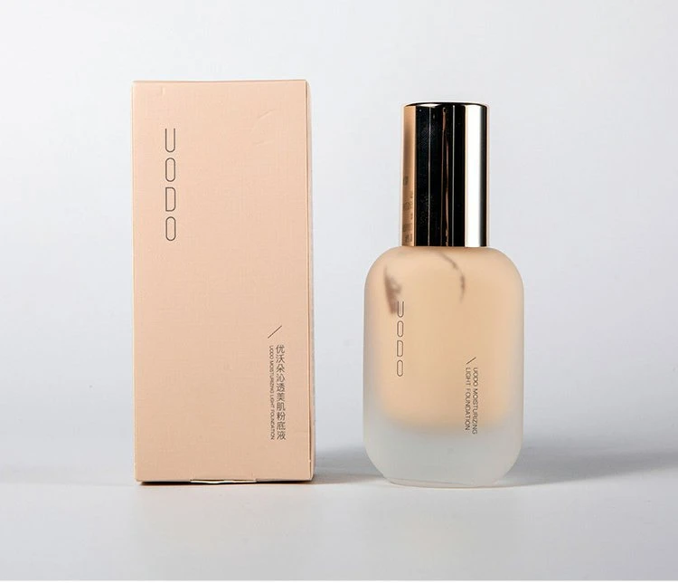 

UODO's liquid foundation can keep makeup on for a long time. concealer mixed with dry oily skin moisturizing women's BB cream