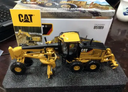 Caterpillar Cat 14M Motor Grader 1/50 Scale DieCast Masters DM85189 New in Box