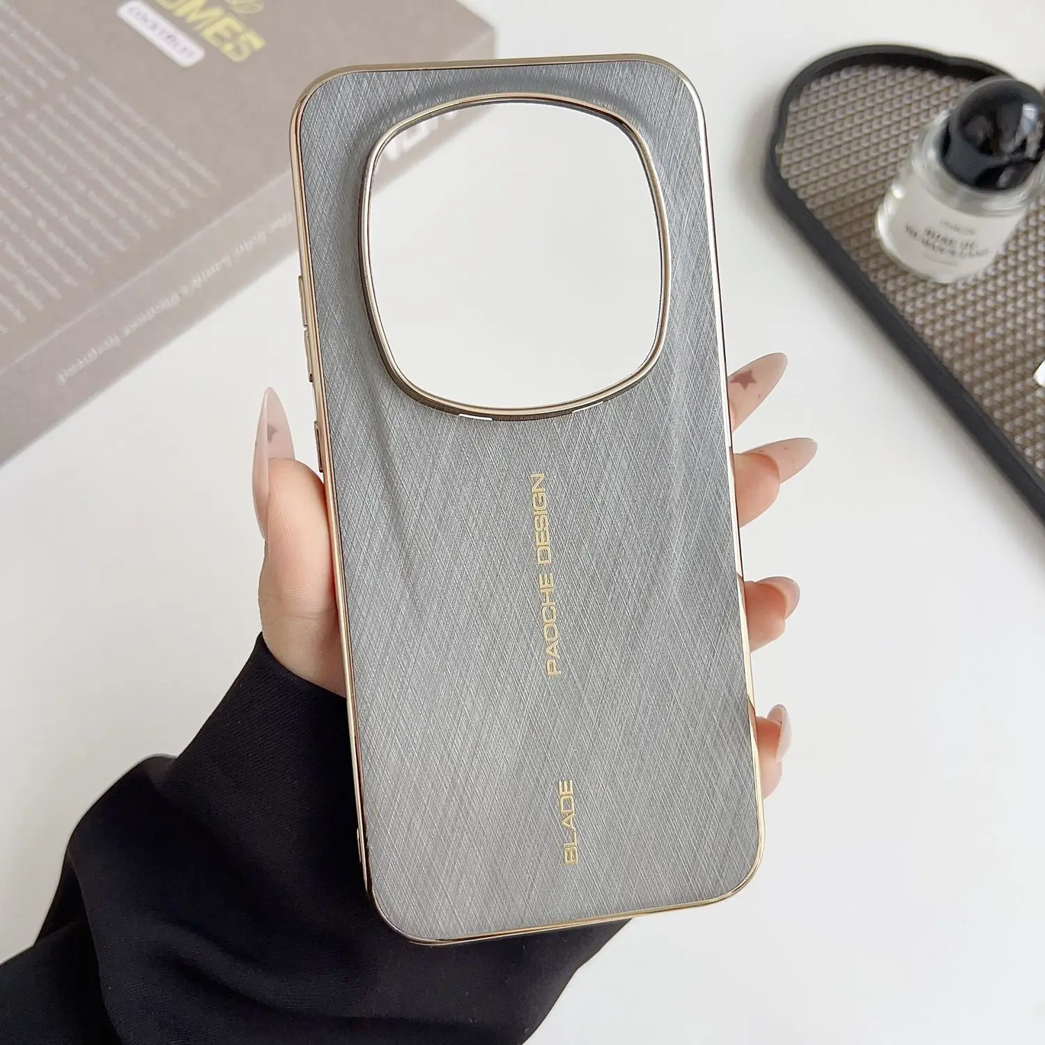 Elegant Vegan Leather Silicone Phone Case with Electroplated Soft Frame and Fingerprint-Resistant Bumper