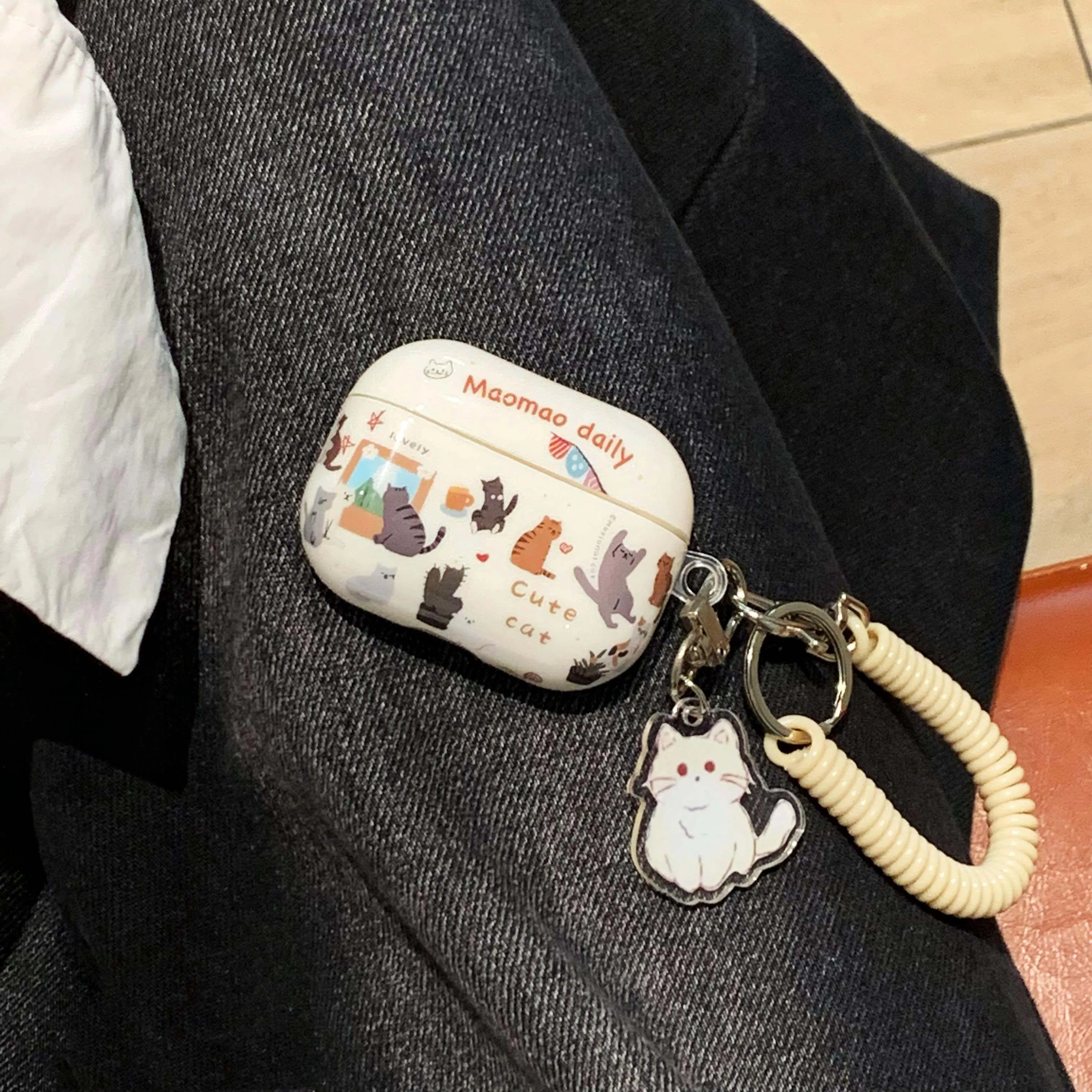 Lovely 3D Cat Chain Earphone Case For Airpods