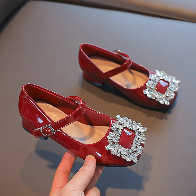 Kids Shoes 2022 Spring Fashion Princess Dress Shoes Baby Girls Flats Patent Brand Mary Jane Rhinestone Middle Heel Red Soft Sole