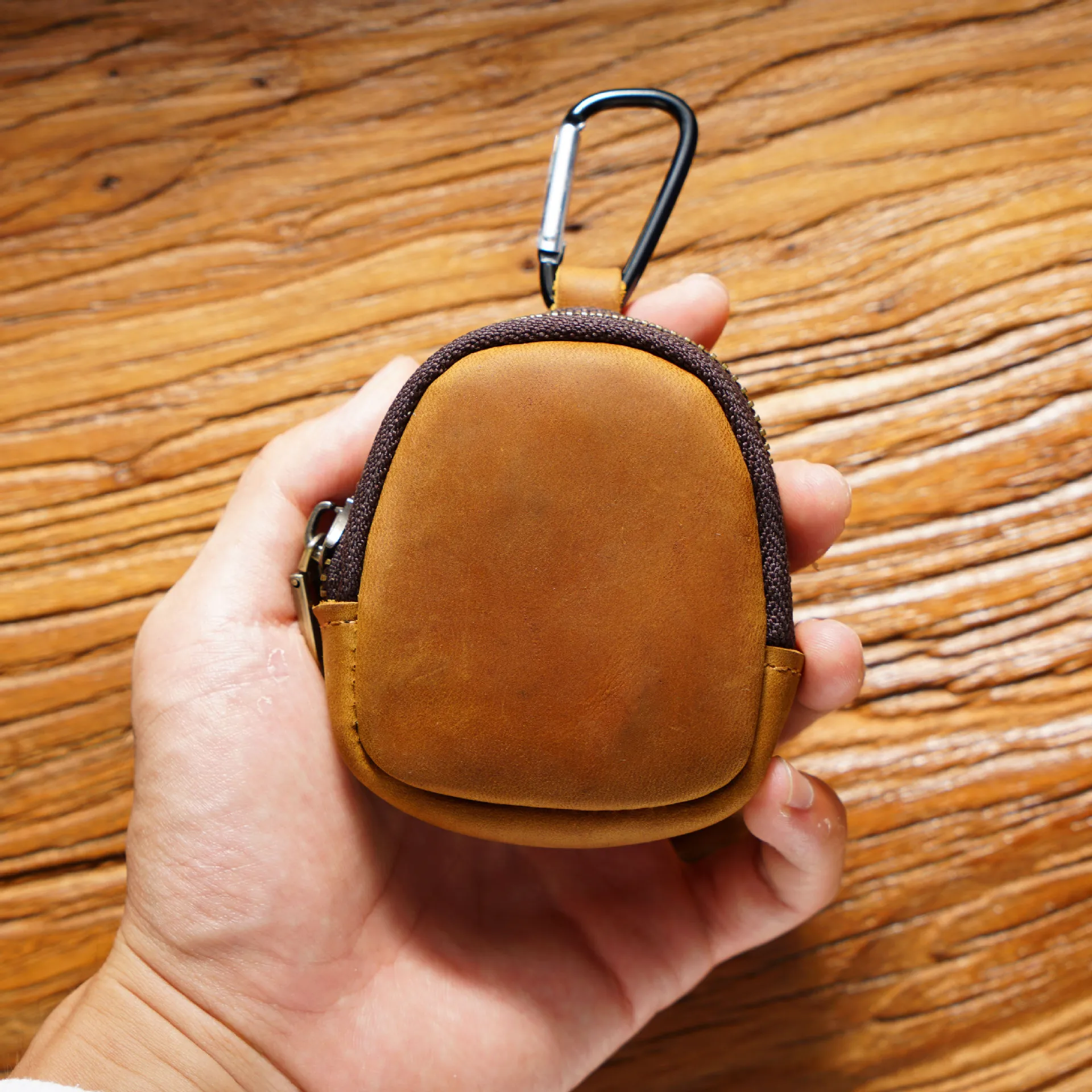 

Original vintage Youth Coin Bag cowhide small purse Coin purse Zipper shell bag Bluetooth headset bag Key bag