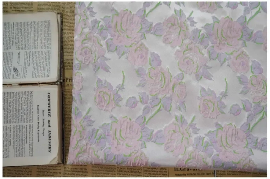 Eleganter Rosen garn gefärbter Jacquard stoff weiche Damen kleider tasche dekorativer Näh stoff – Detail 8