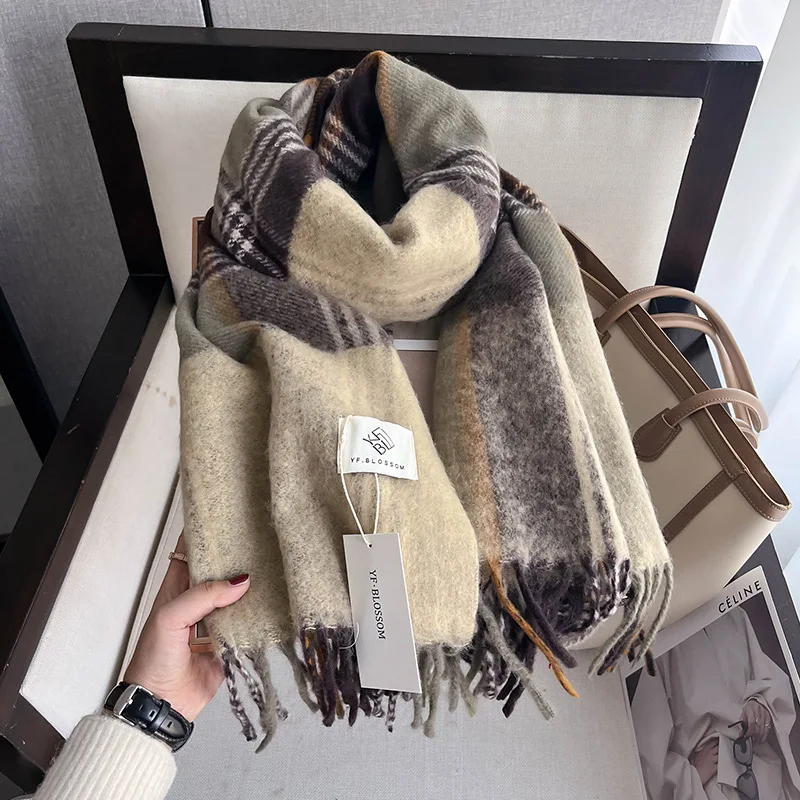 

2023 New Designer Scarf Women Winter Shawl Wraps Warm Cashmere Scarves Brand Plaid Neckerchief Pashmina Bufandas Female Foulard