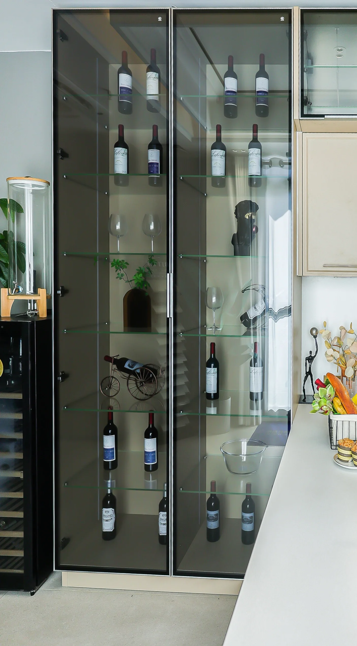 Walk In Wine Cabinet Stainless Steel Glass Door Wine Cabinet