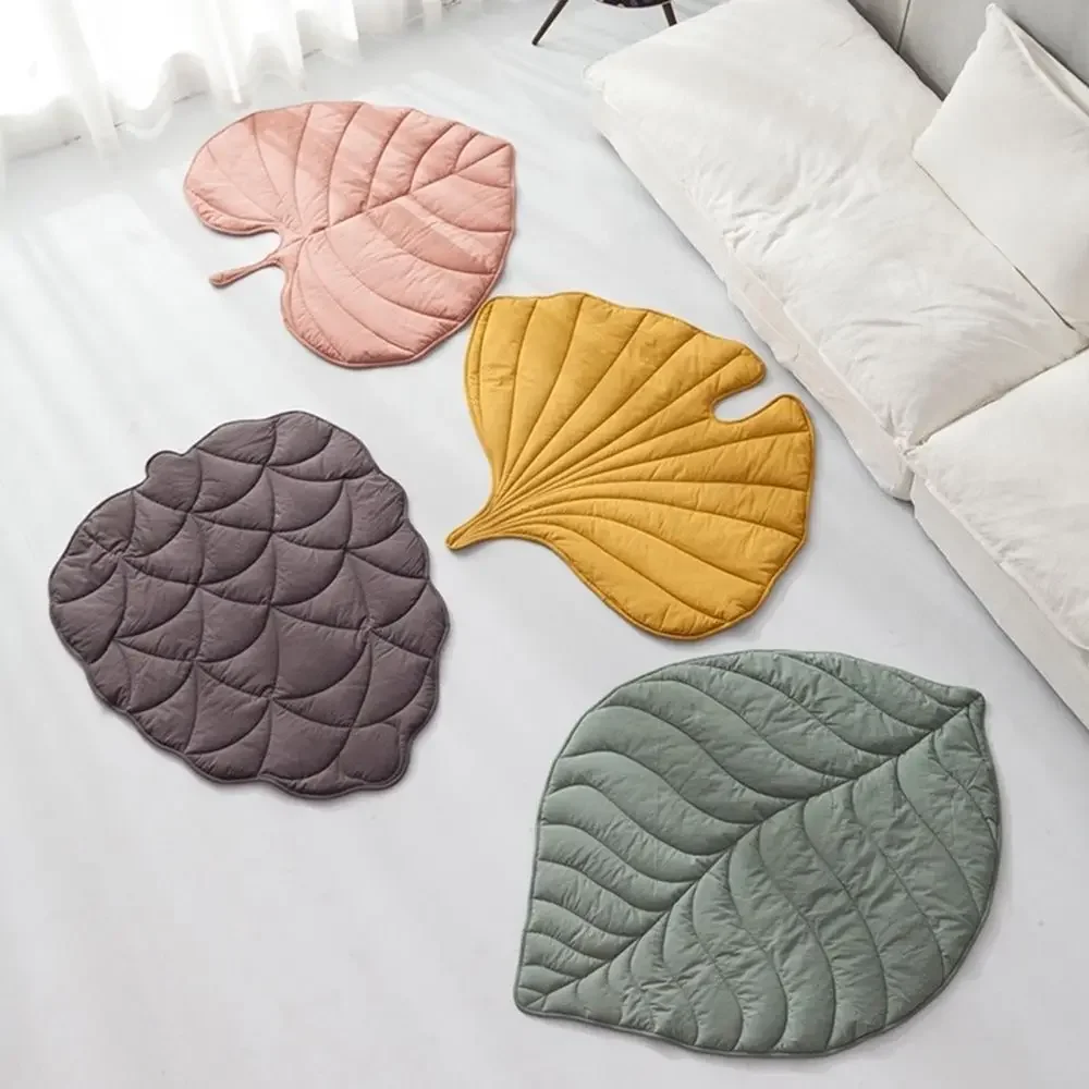 Summer Dog Mat Cat Carpet Breathable Sofa Pet Mat Creative Machine Washable Leaf Image Dog Sleeping Sofa Pet Supplies