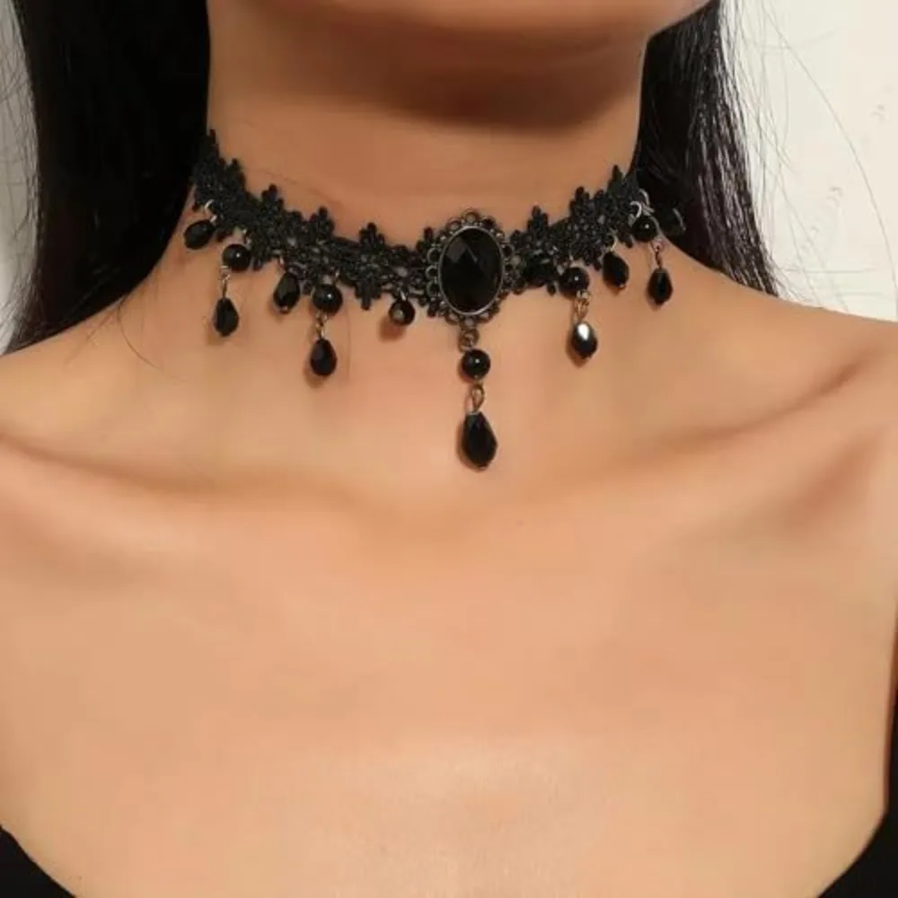Elegant Black Lace Bowkot Choker Necklace Gothic Collar Necklace Vintage Choker Short Chain Necklace Jewelry