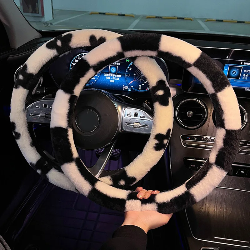 1pc Rabbit & Letter Graphic Fabric Car Steering Wheel Cover