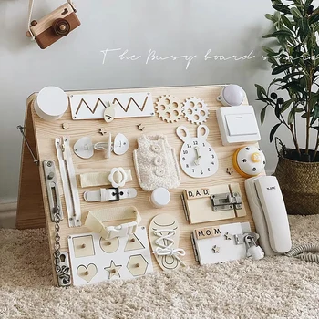 Montessori DIY Busy Board 1