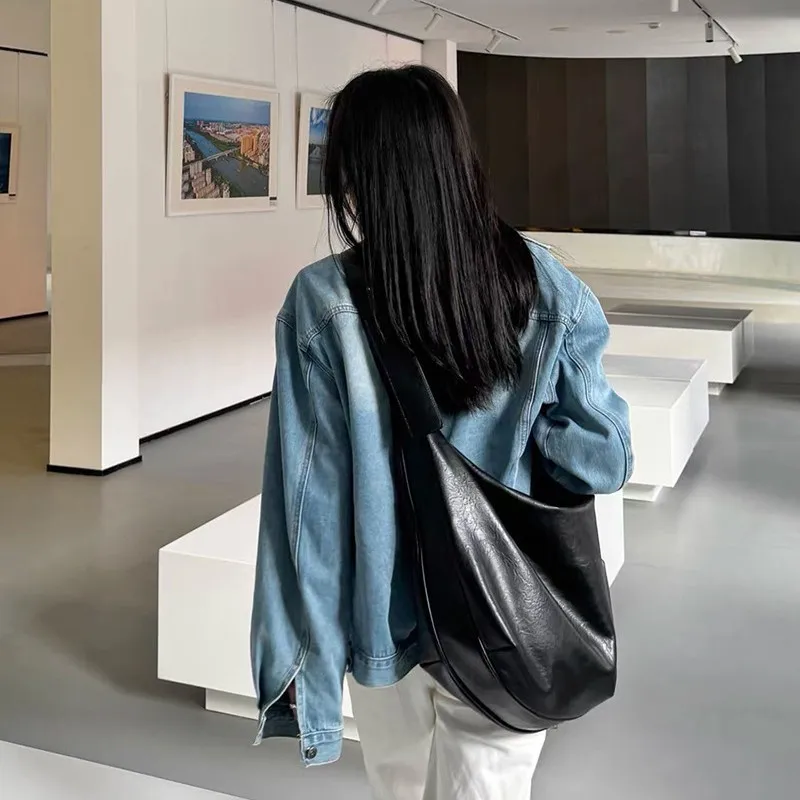 New Loose Style Large Capacity Black Dumpling Bag Women Retro High-end Casual Commuter Crossbody Shoulder Bag Big Bag