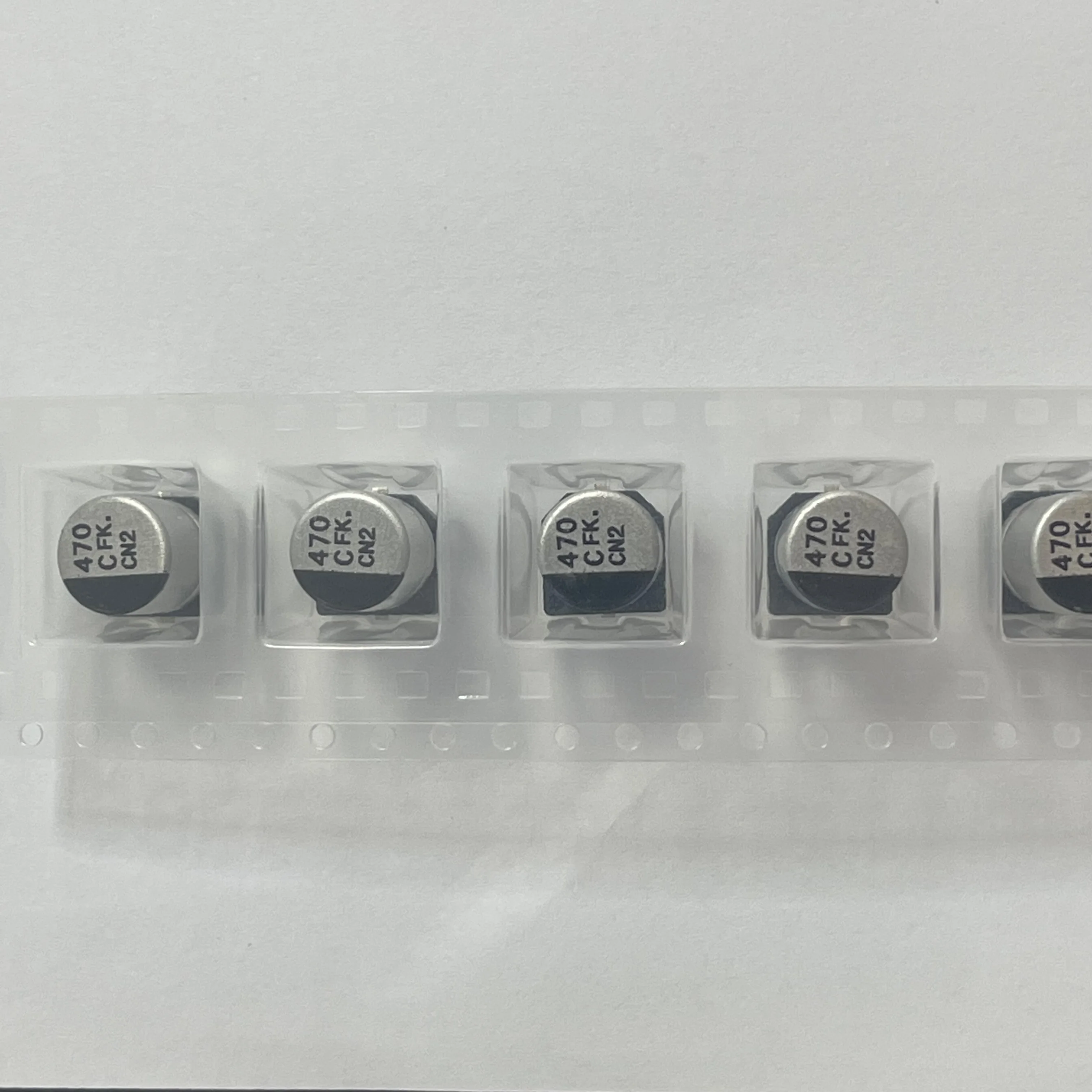 

EEEFK1C471P EEEFK1C471AP EEEFK1C471GP посылка: SMD Код: 470 Емкость: 470 мкФ напряжение: 16 В