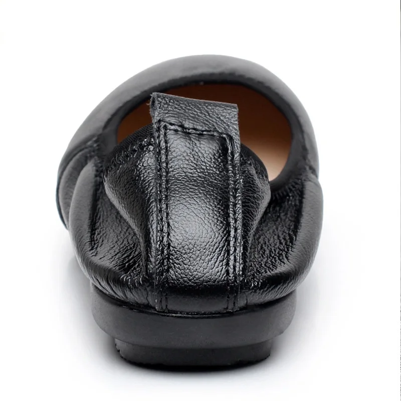 Spring and Autumn Soft Leather Flat Heel Casual Single Shoes Women's Breathable Walking Shoes Mother Shoes Plus Size 34-43