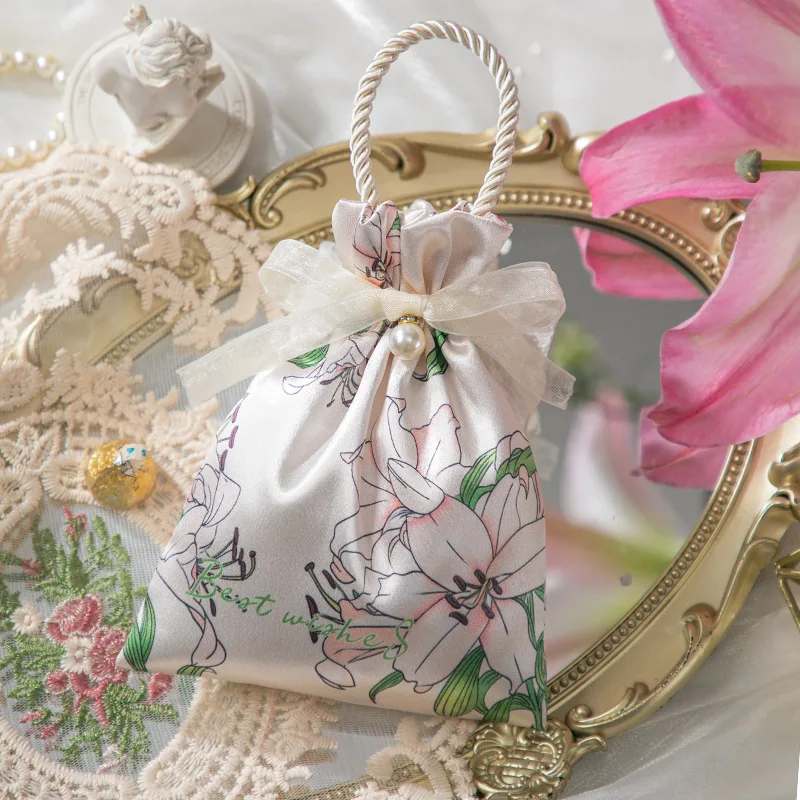 Gift Bag Silk Candy Bag Accompaniment Gift Wrapping Bag Drawstring Bag Joy Bag for Wedding Handheld Gift Storage Bags
