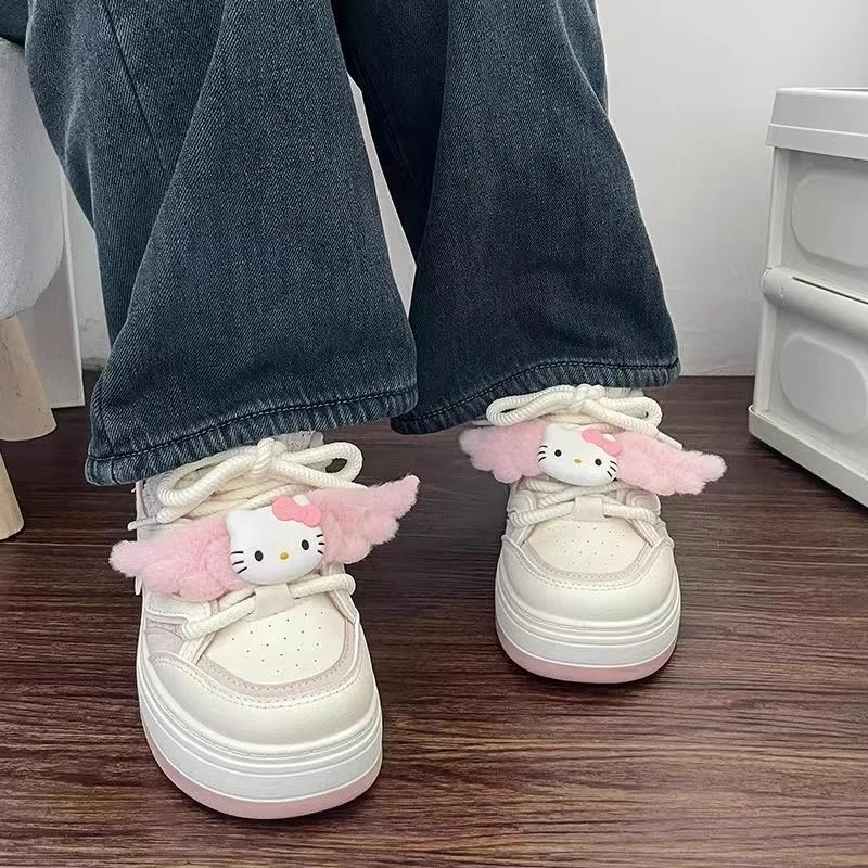 Sanrio-女性のためのオリジナルのかわいいハローキティスケート