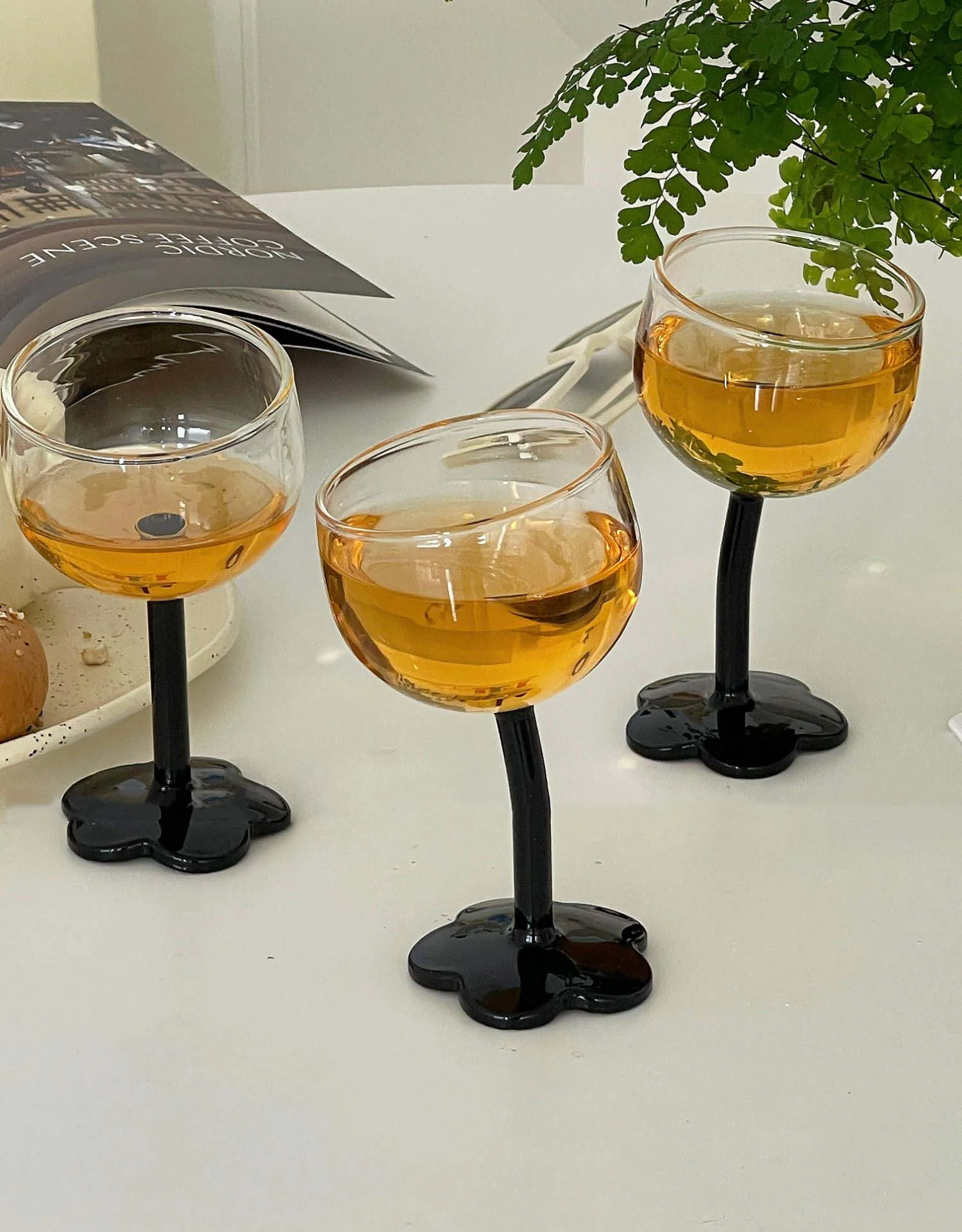 https://ae01.alicdn.com/kf/Sf6b0706c32ab4301ad295a34fdfbd9340/Homemade-Vintage-Wine-Cup-Lovely-Flower-Water-Cup-Crooked-Handle-Glass-High-Foot-Glass-Creative-Champagne.jpg