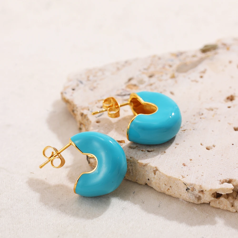 New Trendy Enamel Color CC Shape Small Hoop Earrings for Women Smooth Metal Circle Piercing Earring Fashion Jewelry Gifts 4 New Trendy Enamel Color CC Shape Small Hoop Earrings for Women Smooth Metal Circle Piercing Earring Fashion Jewelry Gifts - Image 4