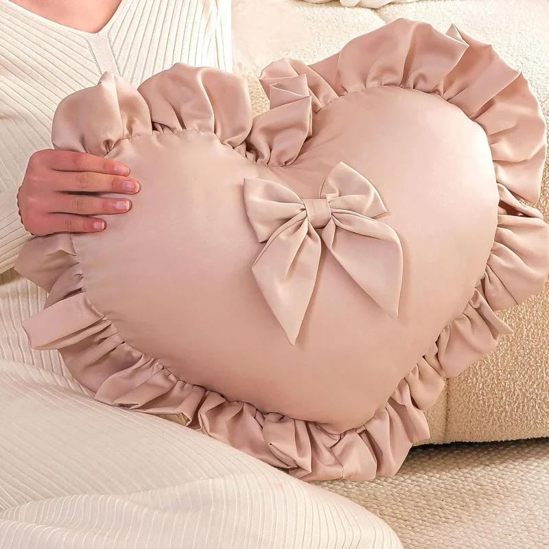 Lovely White Black Pink Heart Cushion Girl Room Decor Ruffled Love Heart Shape Sofa Cushion Pillow Kids Room Baby Shower Gifts 3
