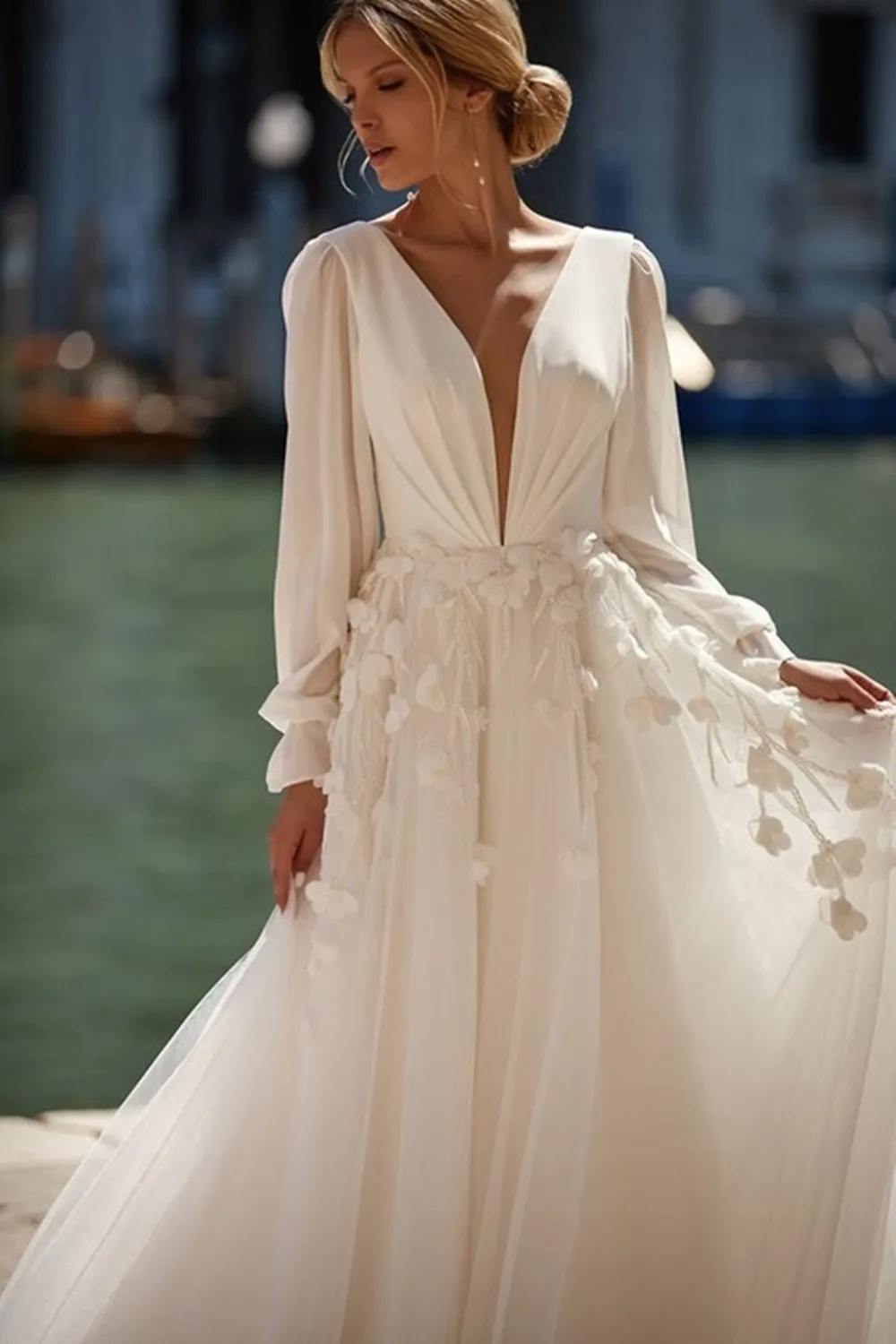 Elegant Long Sleeves Beach Wedding Dress | V Neck Puff Sleeves