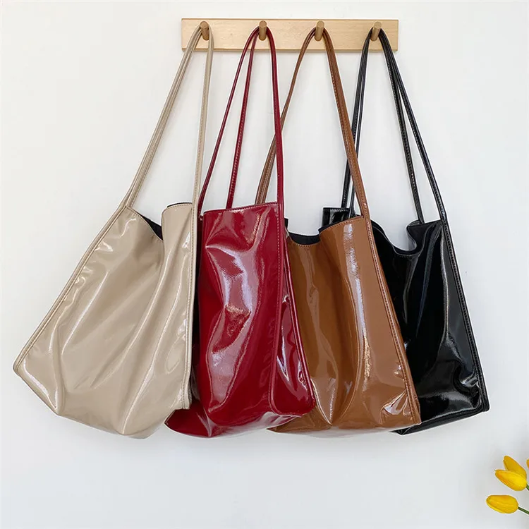 

2021 Autumn Korean Trend New Fashion High Gloss Patent Leather Bright Shoulder Bag PU Leather Large Capacity Casual Tote Bag
