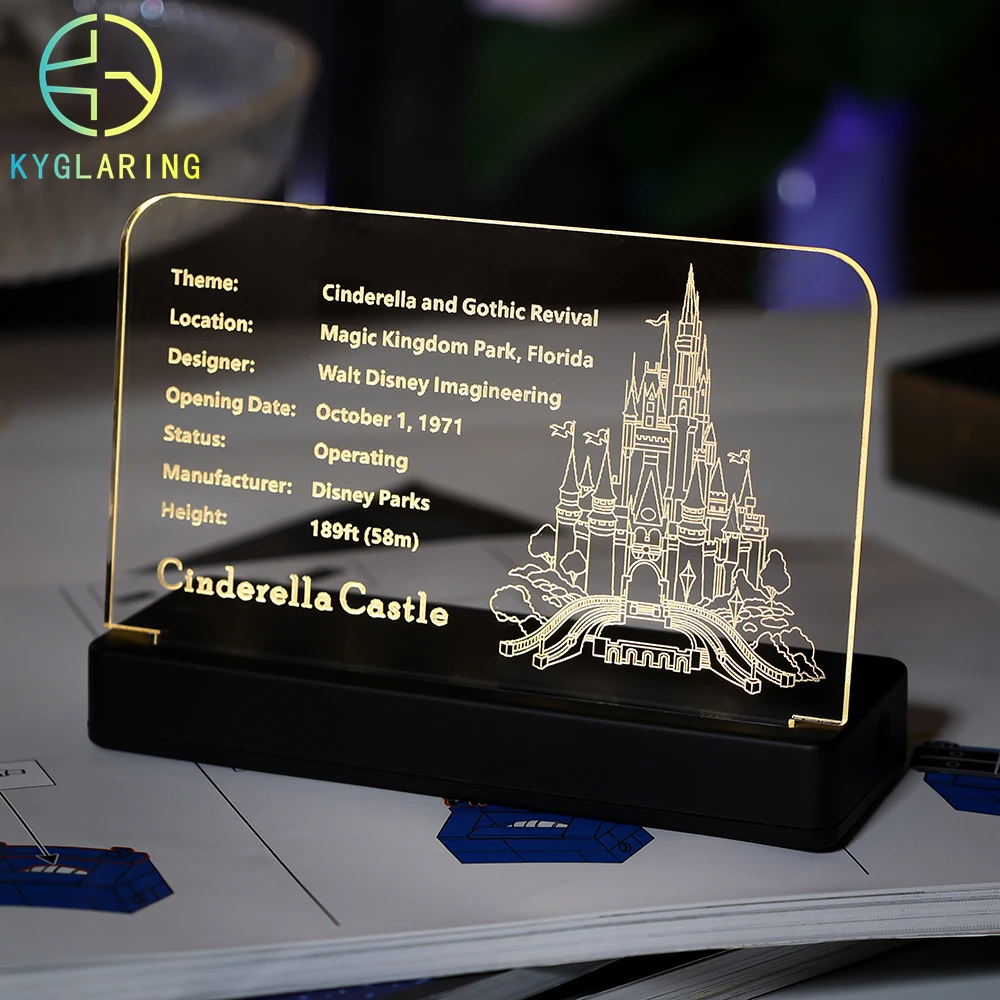 

Светильник Кая акриловая табличка для строительных блоков 71040 с USB-портом