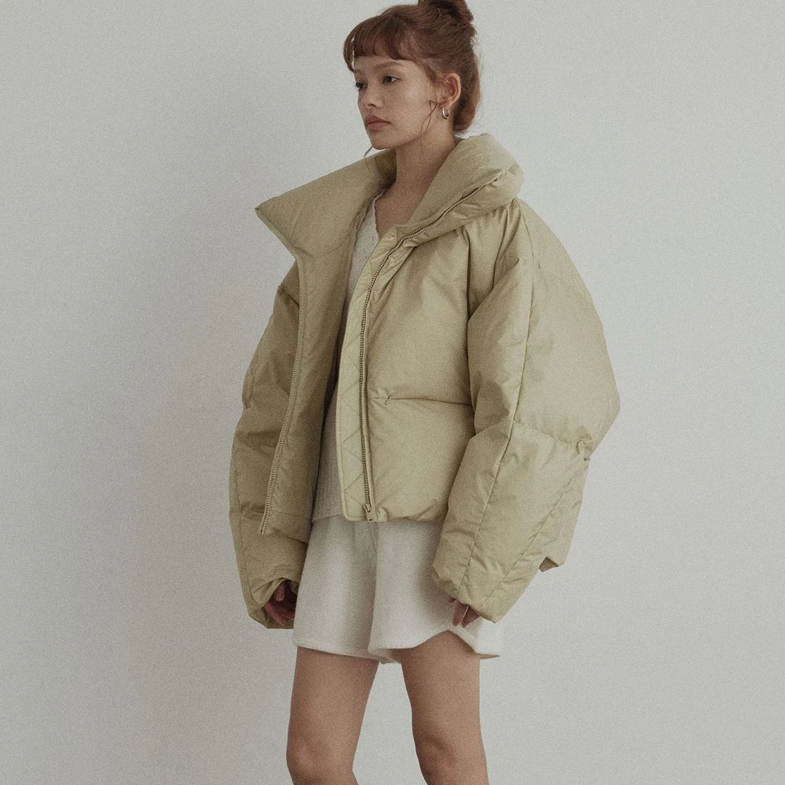 High Quality Women's White Duck Down Down Jacket, 2023 New Winter Lapel 90% White Duck Down Short Down Jacket for Women, Coats