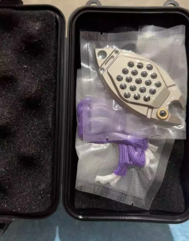 

Игрушки из титанового сплава для декомпрессии EDC Bubble fish