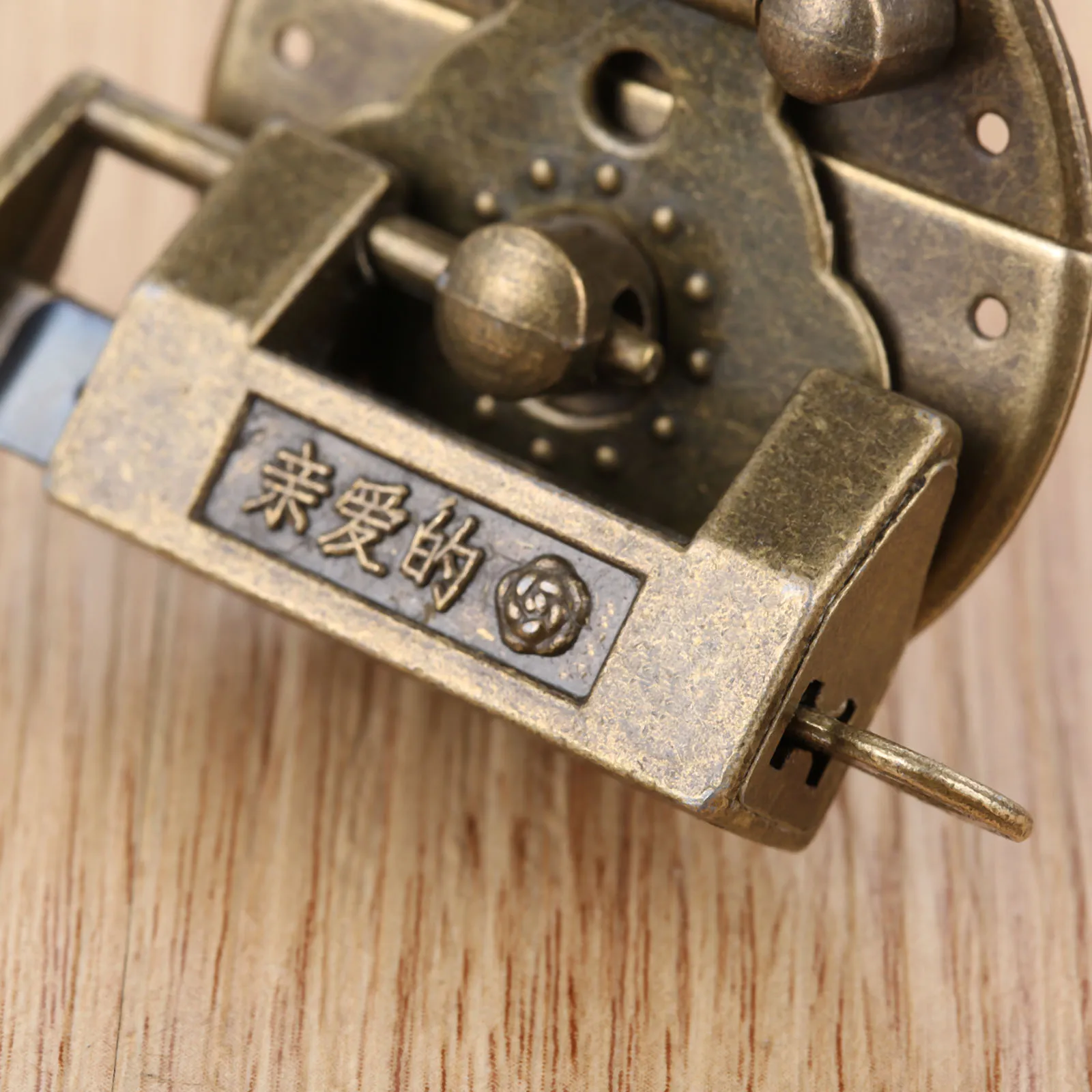 2Pcs Antique Drawer Wood Box Cabinet Door Hasp Lock Hook Latch Butterfly Hinges For Jewellery Fittings Furniture Decorative