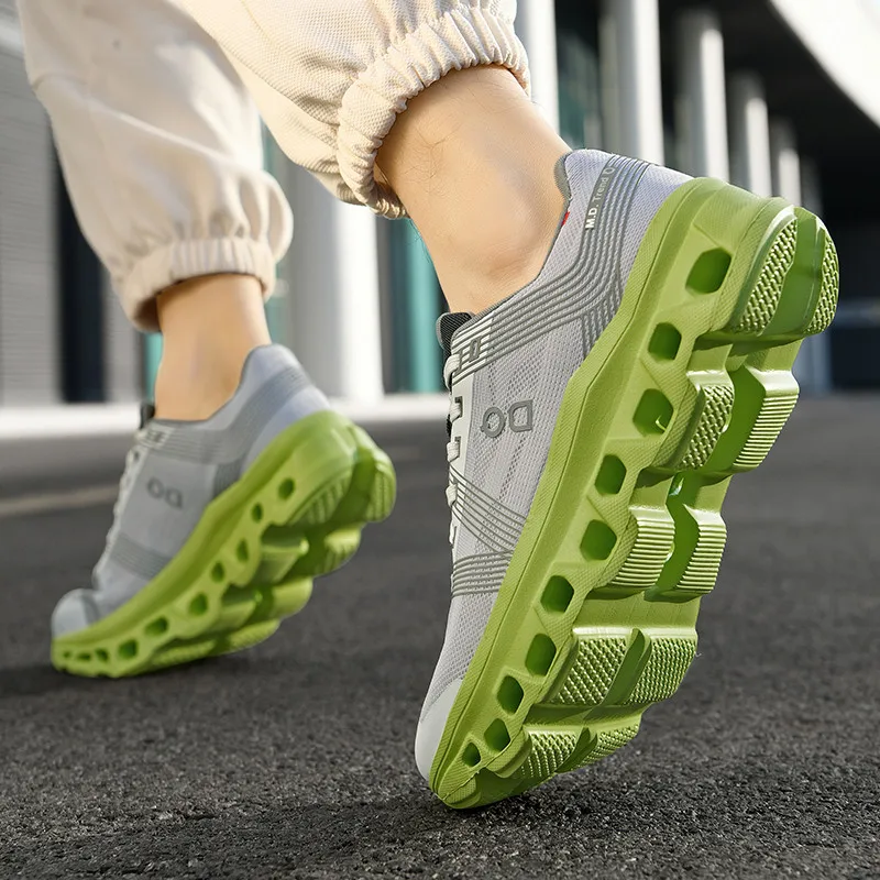 Versatile Casual Shoes: Embracing Comfort and Sports Trends with Soft Soles