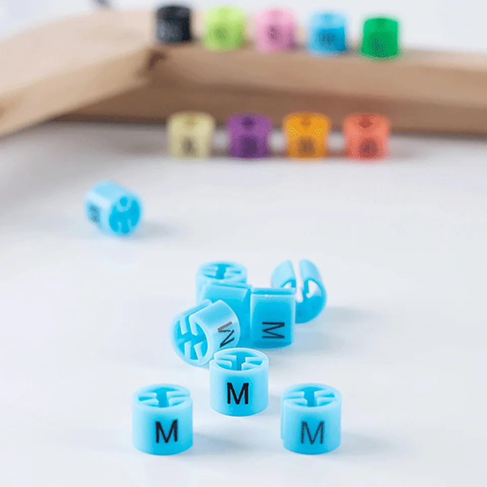 Set di 420 ganci in plastica di dimensioni comuni in 9 misure, per