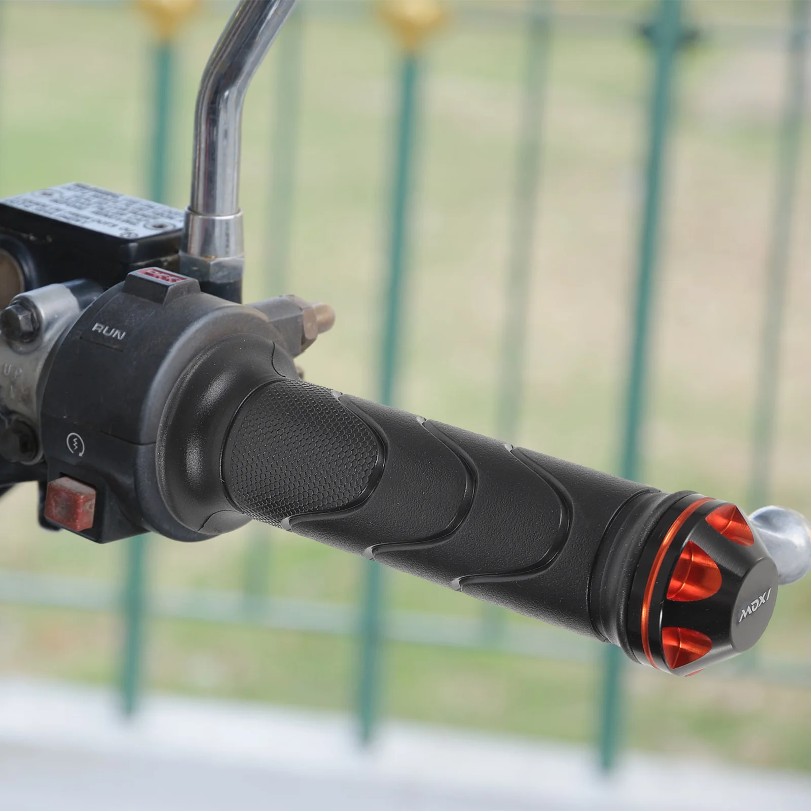 

Bike Motorcycle Handlebar Cover Modified Aluminum Alloy Suit Pedal (orange) Outdoor