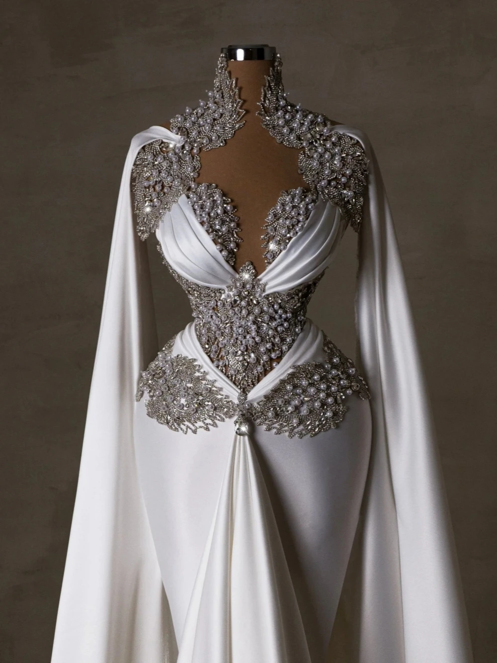 Женское атласное платье-Русалка Fiorena, винтажное свадебное платье до пола с высоким воротником и жемчужинами, платье для невесты