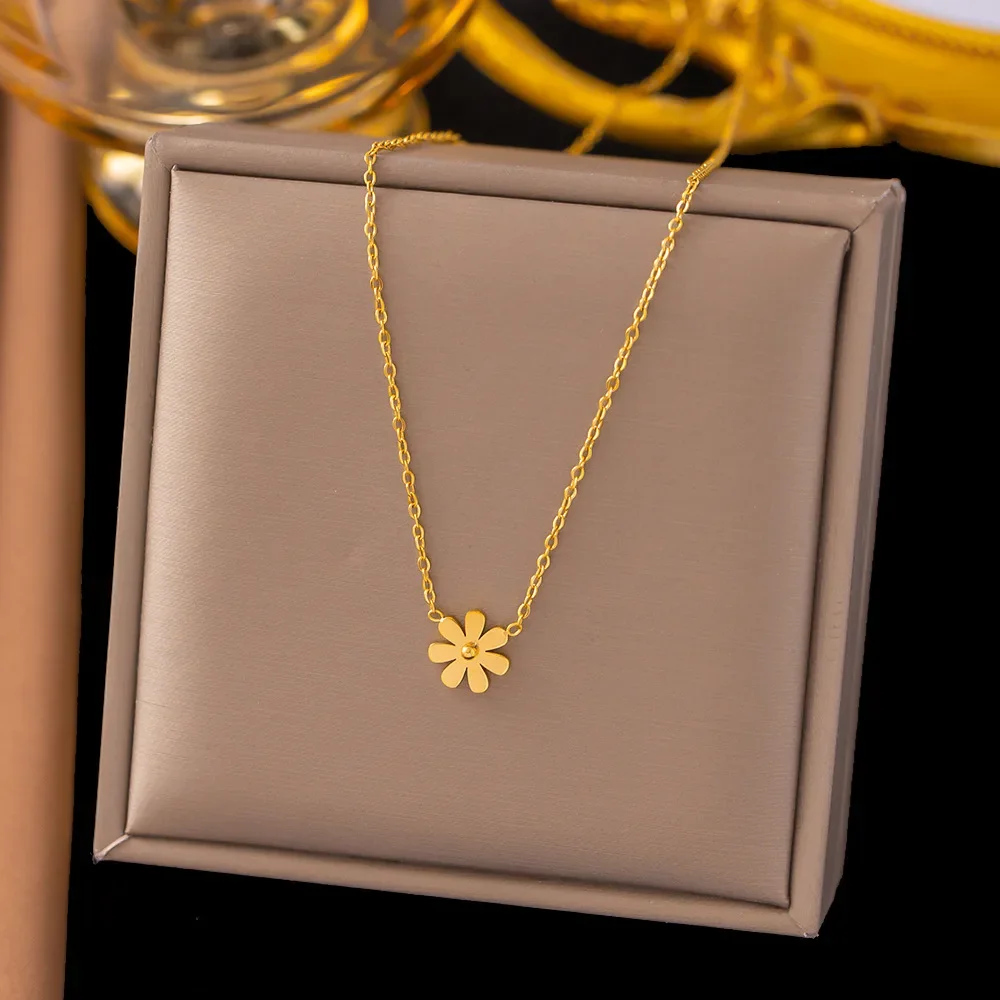 Collier Fleur Margueritte Doré – Bijou Minimaliste Chic
