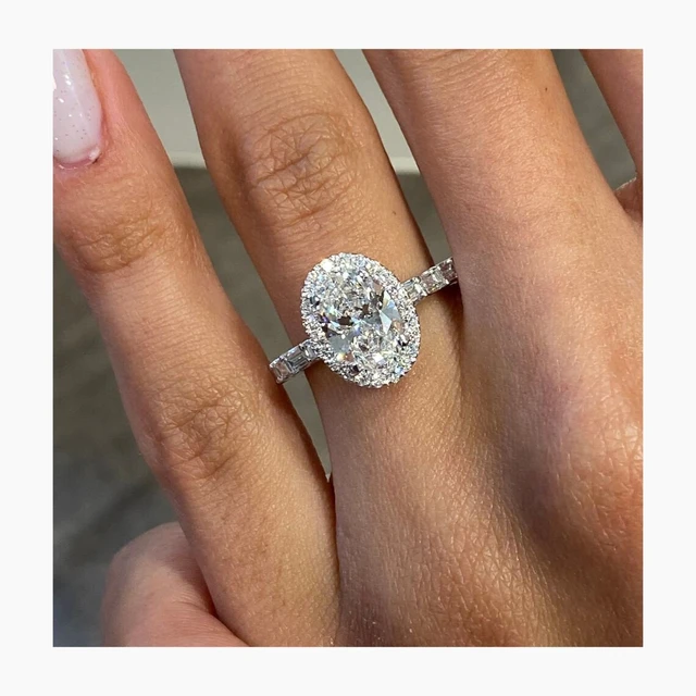 2 Carat Oval Halo Engagement Ring | Barkev's