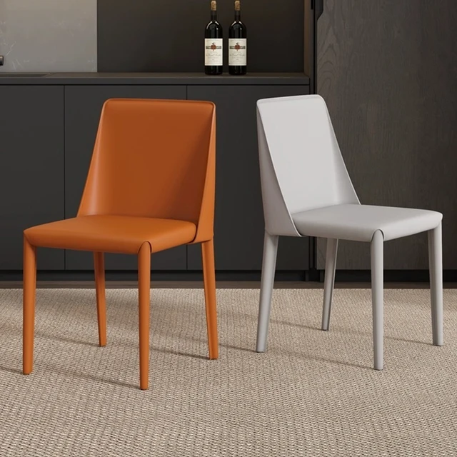 현대 가정을 위한 우아하고 편안한 이탈리아식 크림풍 안장 가죽 의자