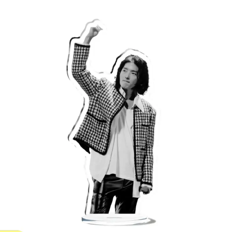 Lee Jun Ki 탄창 커버 포스터, 스탠드 업 Li Zhunji 라이프 스타일 사진 아크릴 휴머노이드 정지 표지판, 홈 데스크탑 장식 장식품, 15cm