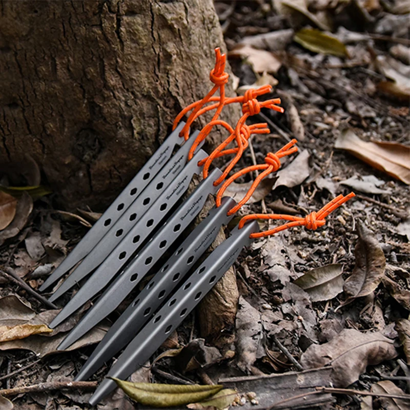 

165mm V-type Tent Nails Ultralight Titanium Alloy Tent Stakes Pegs Portable Outdoor Camping Climbing Tent Accessories 6 / 8 pcs