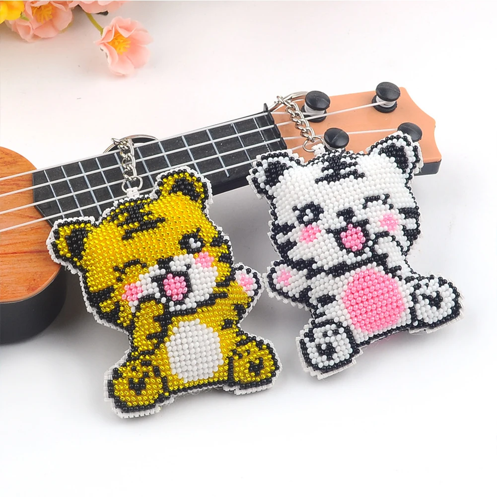 2/5Pcs Cute Animal Mosaic Beads Embroidery Keyrings Kit