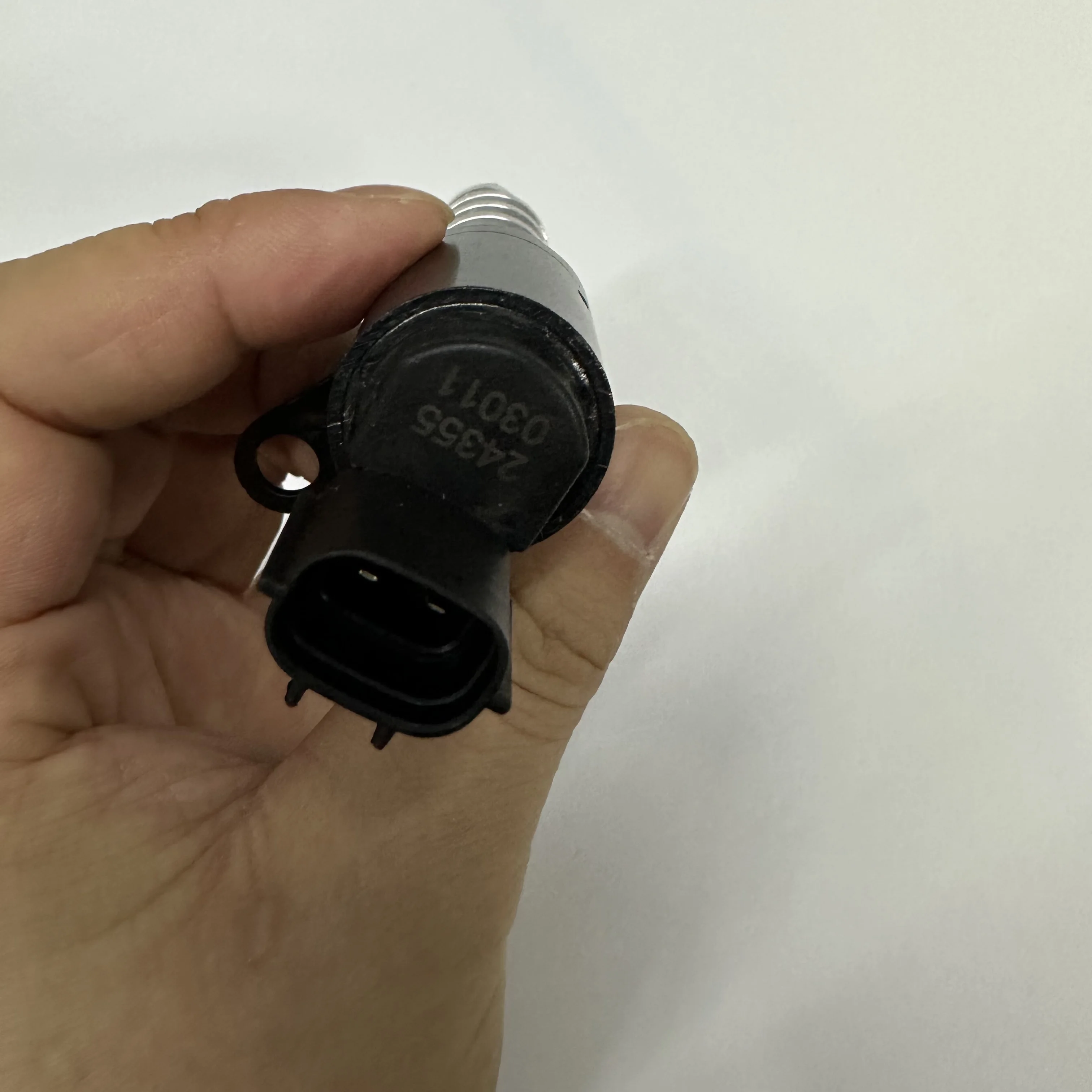 Oil Control Valve Assy Timing Solenoid Valve For Hyundai Santa Tucson 2.0/2.4L 11-18 2435503010 Baificar