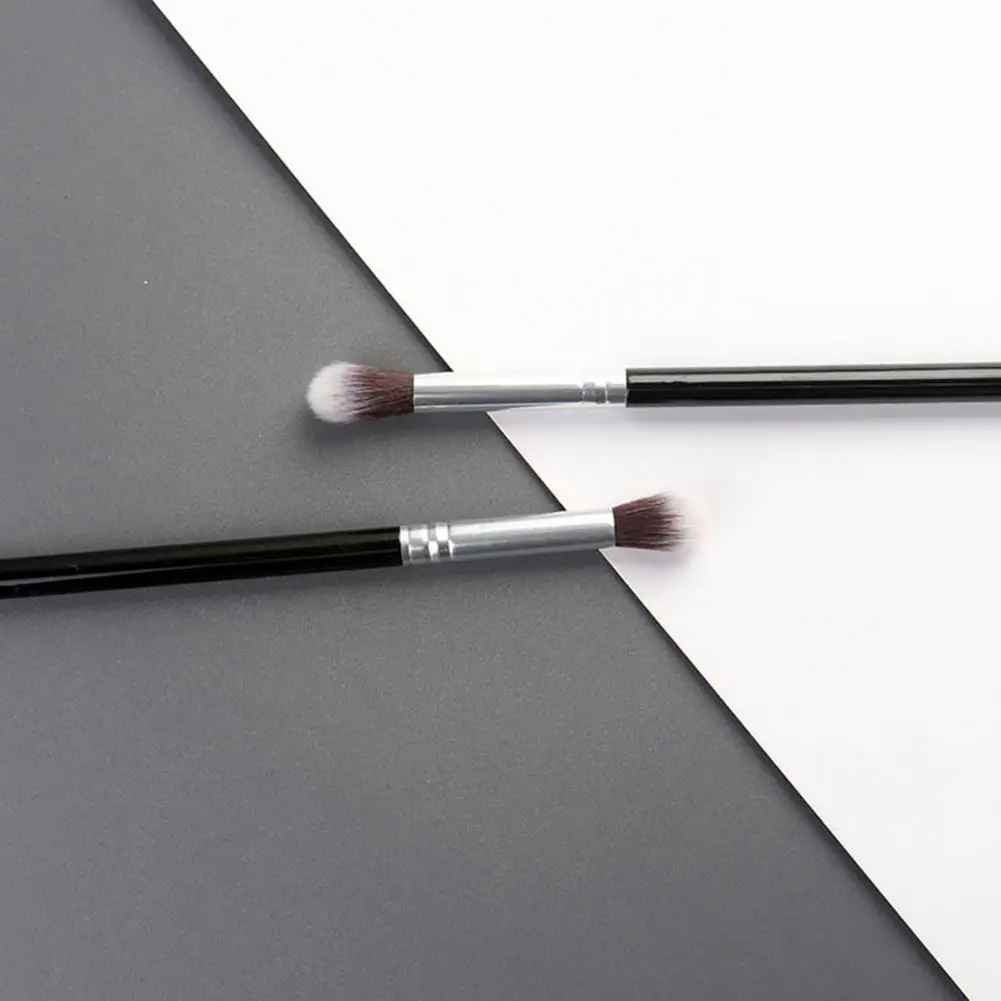 Sheaffer Eye Shadow Brush FG39