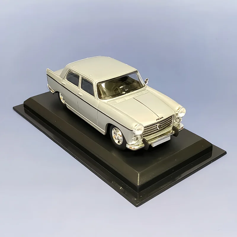 

Классические Винтажные Украшения из сплава для автомобиля, масштаб 1/43, 404