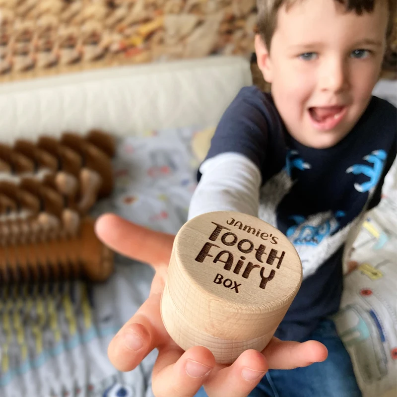 

Personalized Tooth Fairy Storage Box Custom Child's Name Engraved In Wood Keepsake for Baby Teeth Baby Souvenir Gifts m