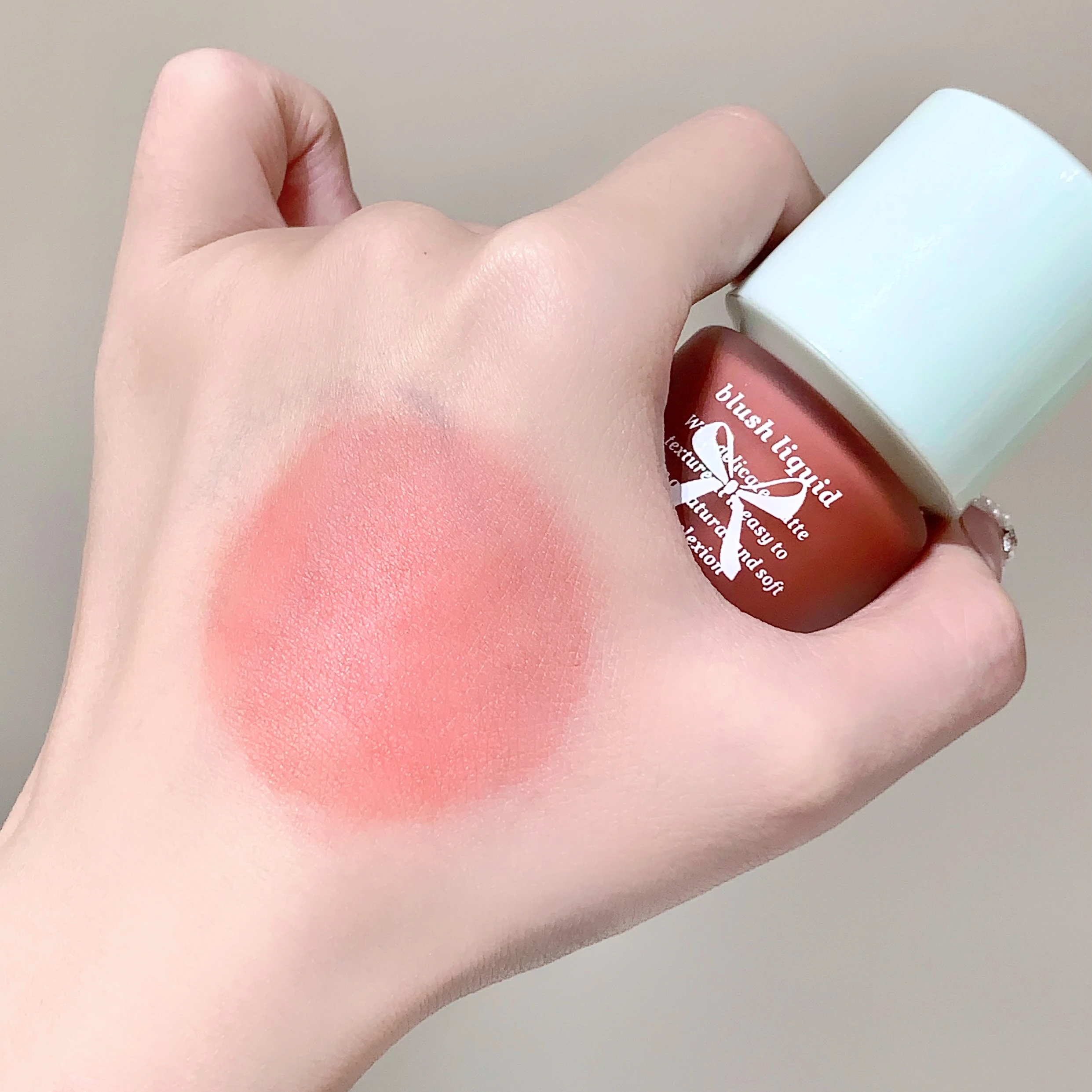 Gege Bear Light Blush Liquid Moisturizing Mirror V...