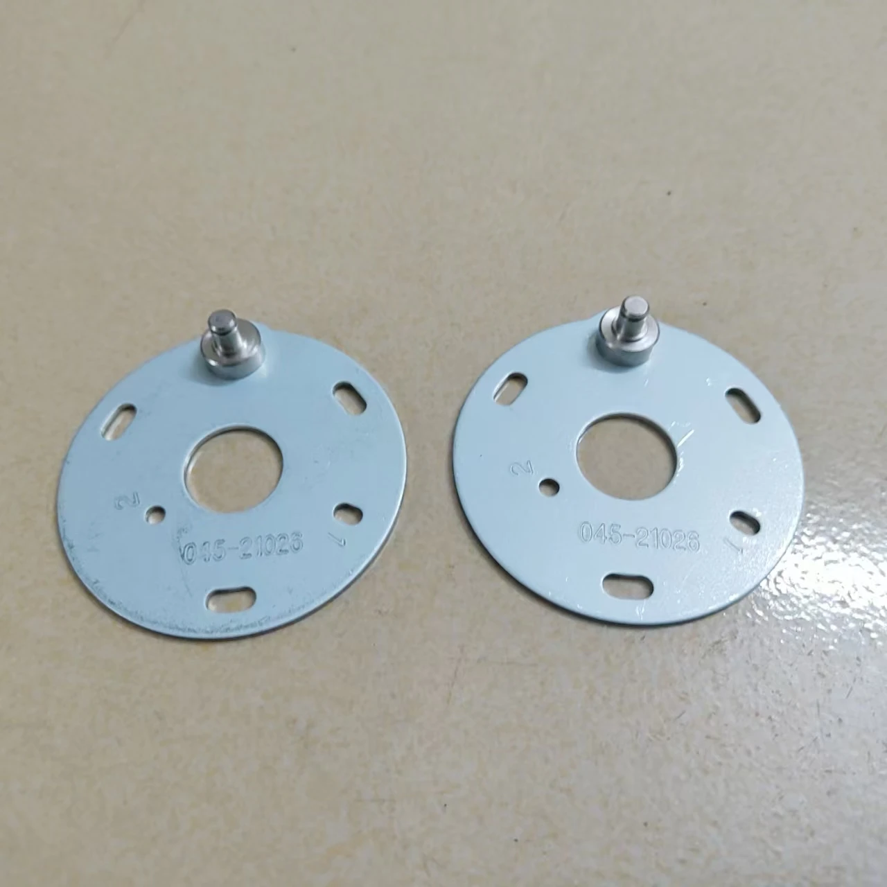 원본 045-21026 기어 타이밍 PLATE2 공기 펌프 복사기 RISO RV9 RV RZ 770 970에 적합