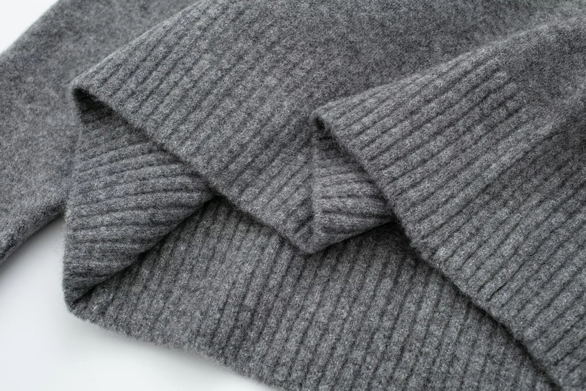 Women's Simple Fashionable Sweater Solid Color Soft Round Neck Long Sleeved Casual Female Pullover Knitted Sweater Streetwear