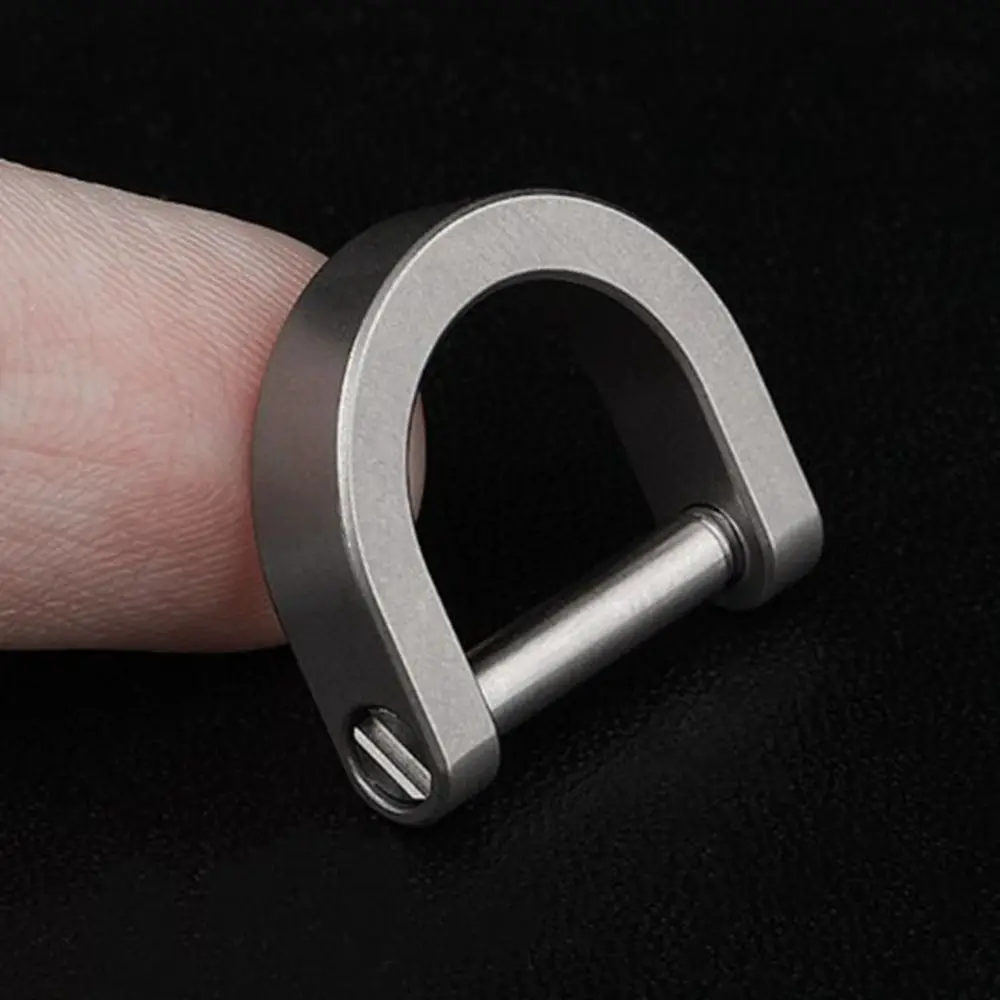 Titanium Alloy Outdoor Carabiner Hook and Bracelet Buckle Set