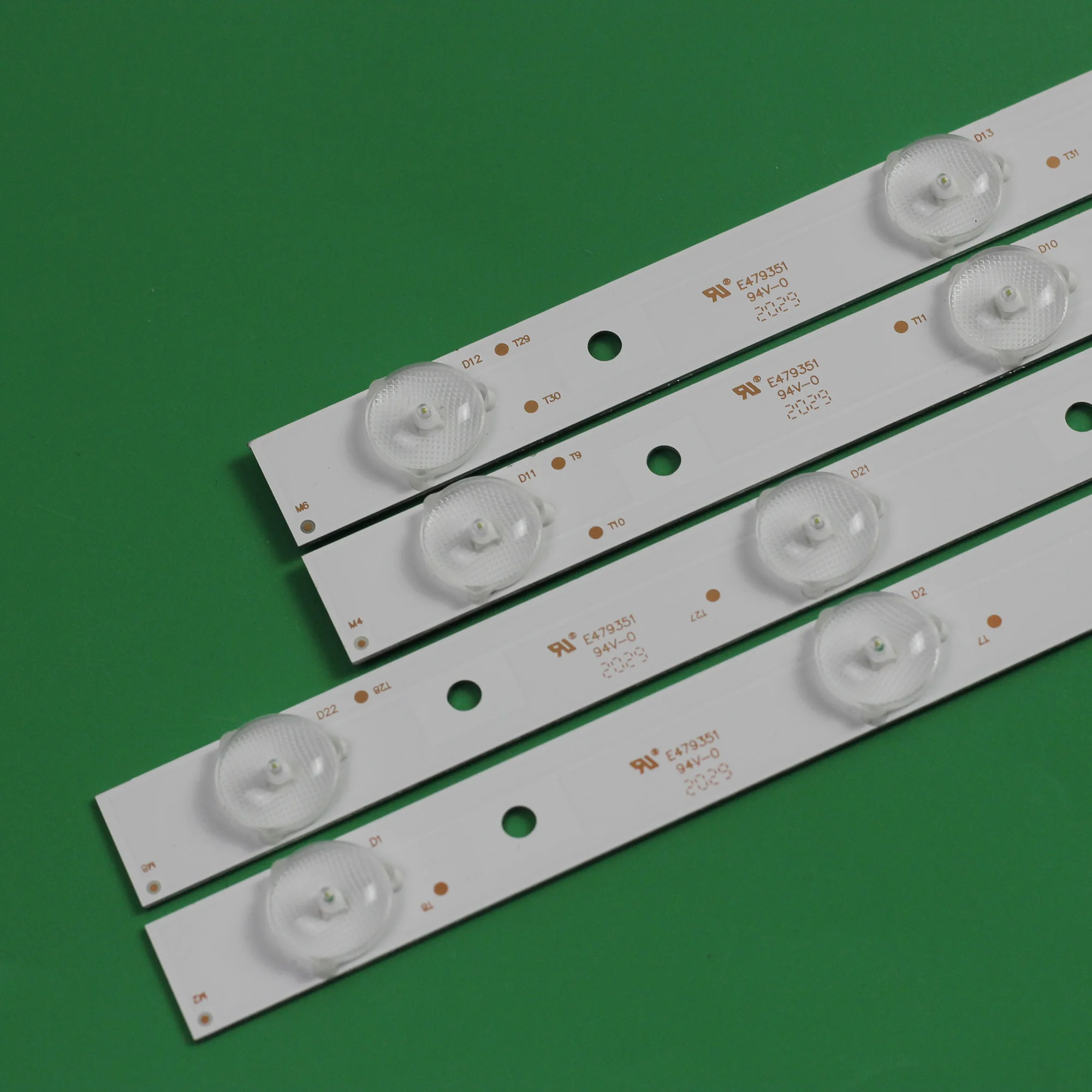 8 Pçs set Retroiluminação LED Tira MTV-4029LTA2