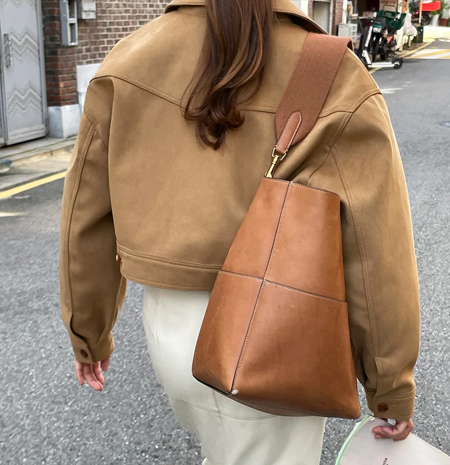 Korean Style Hot Selling Autumn Female Short Jacket Long Sleeve Turn-down Collar Zipper Fly Woman Short Coat Outwear Black Khaki